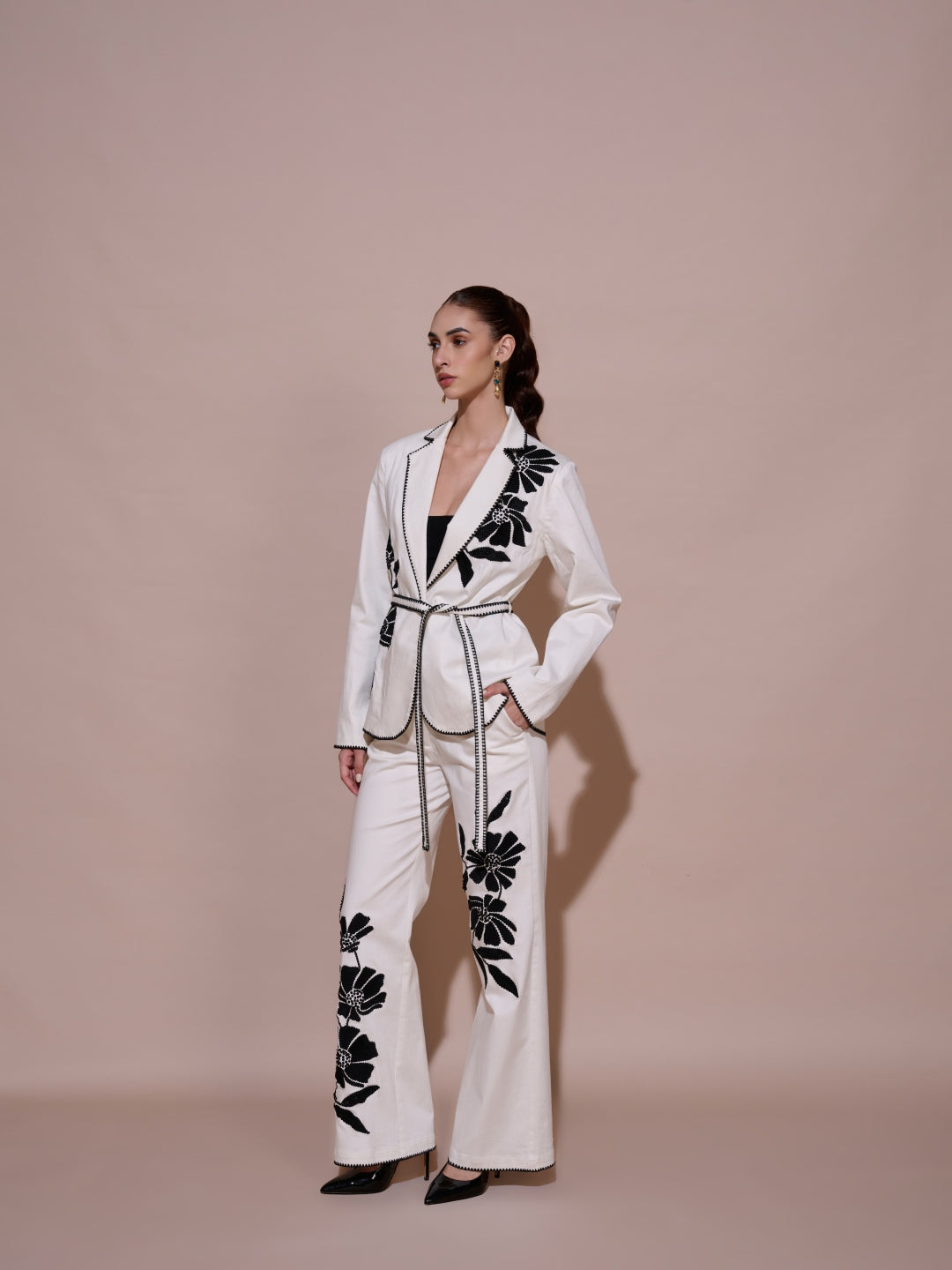 Bianca Embroidered Blazer