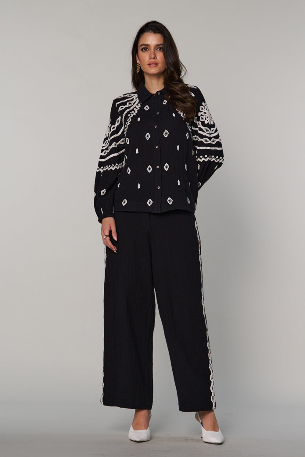 Urmi Daga In Our Sana Embroidered Pants