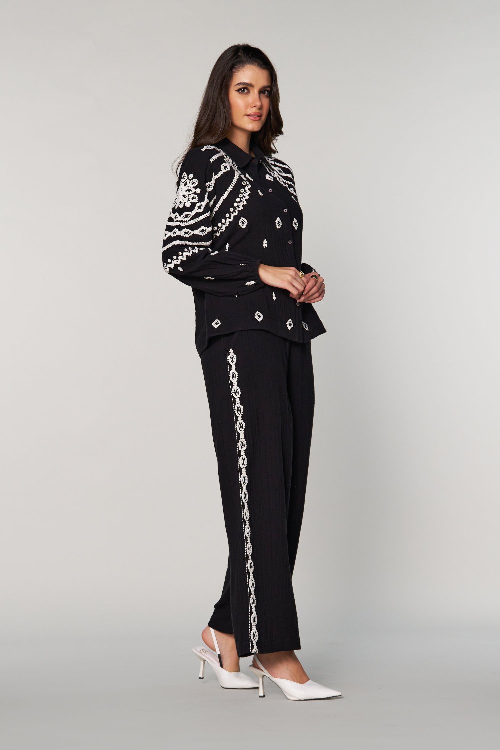 Urmi Daga In Our Sana Embroidered Pants