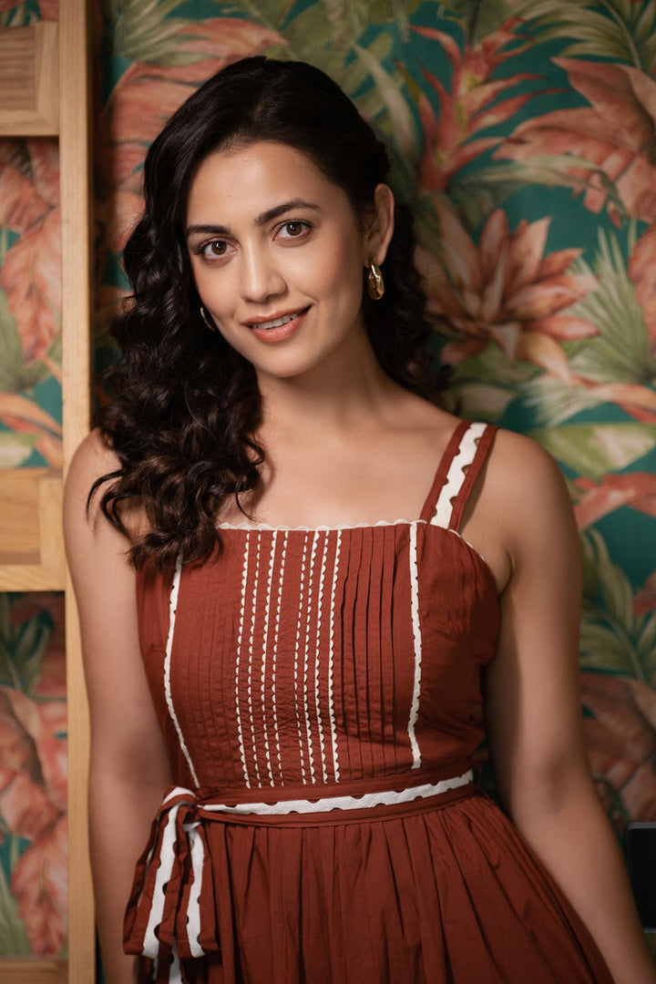 Esha Kansara In Our Jane Dress